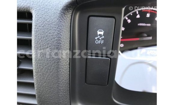 Nunua Imported Toyota Hiace Nyeupe Gari ndani ya Import - Dubai nchini Arusha Nunua Imported Toyota Hiace Nyeupe Gari ndani ya Import - Dubai nchini Arusha