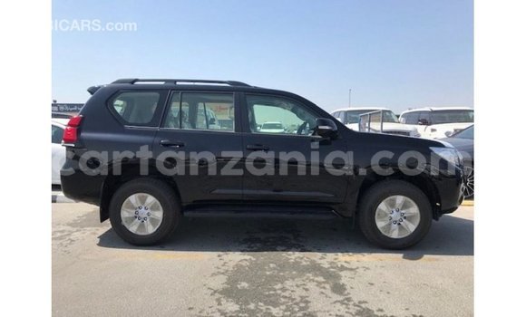 Nunua Imported Toyota Prado Nyeusi Gari ndani ya Import - Dubai nchini Arusha Nunua Imported Toyota Prado Nyeusi Gari ndani ya Import - Dubai nchini Arusha