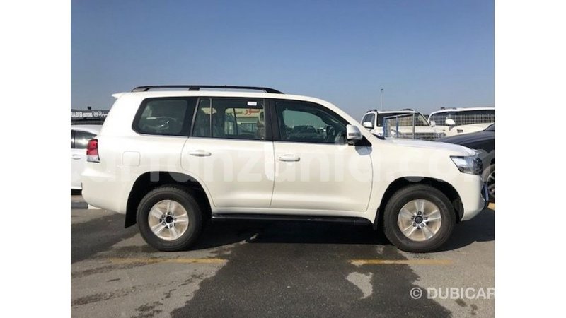 Big with watermark toyota land cruiser arusha import dubai 8757