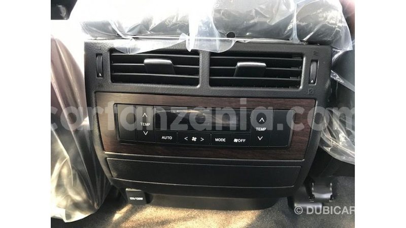 Big with watermark toyota land cruiser arusha import dubai 8757