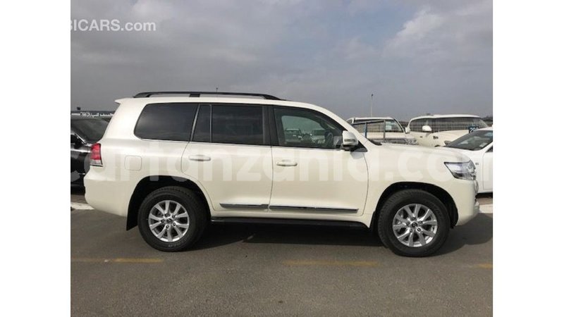 Big with watermark toyota land cruiser arusha import dubai 8758