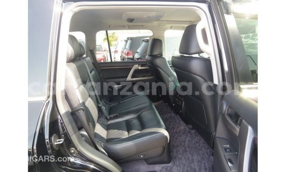 Buy Import Toyota Land Cruiser Black Car in Import - Dubai in Arusha Buy Import Toyota Land Cruiser Black Car in Import - Dubai in Arusha