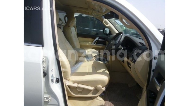 Big with watermark toyota land cruiser arusha import dubai 8761