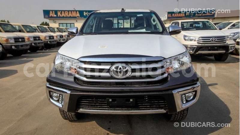 Big with watermark toyota hilux arusha import dubai 8762