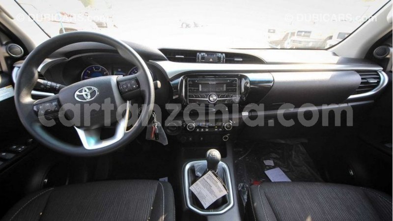 Big with watermark toyota hilux arusha import dubai 8762