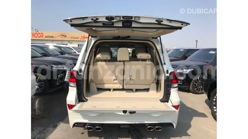 Big with watermark toyota land cruiser arusha import dubai 8763