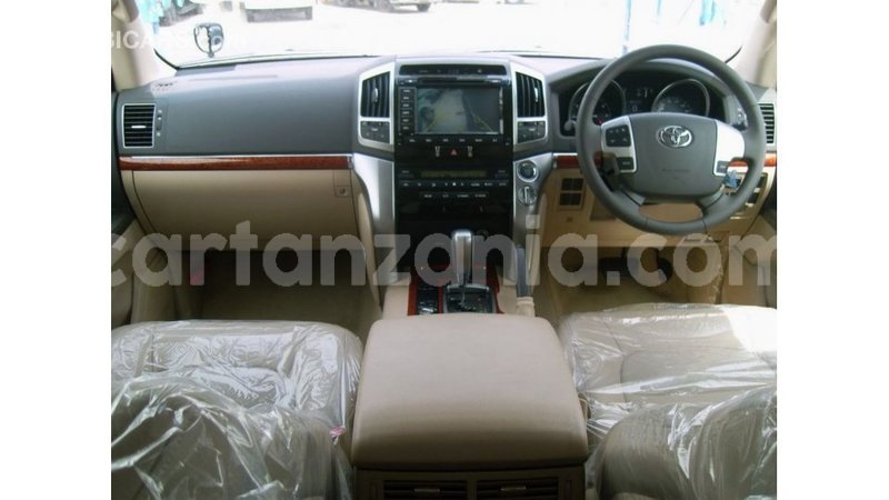 Big with watermark toyota land cruiser arusha import dubai 8764