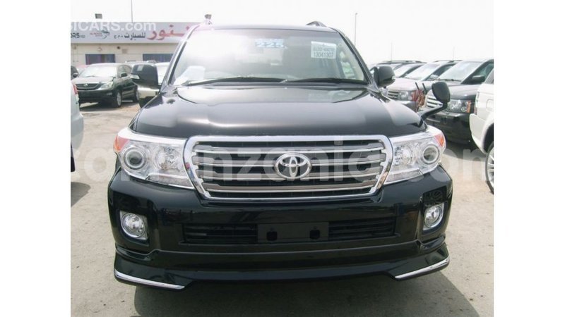 Big with watermark toyota land cruiser arusha import dubai 8764