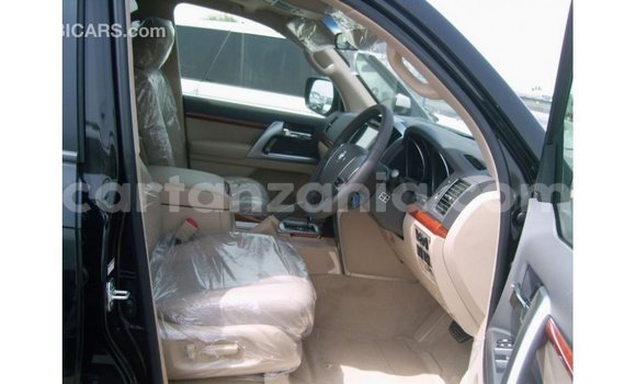 Buy Import Toyota Land Cruiser Black Car in Import - Dubai in Arusha Buy Import Toyota Land Cruiser Black Car in Import - Dubai in Arusha