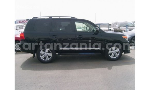 Buy Import Toyota Land Cruiser Black Car in Import - Dubai in Arusha Buy Import Toyota Land Cruiser Black Car in Import - Dubai in Arusha