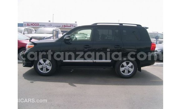 Buy Import Toyota Land Cruiser Black Car in Import - Dubai in Arusha Buy Import Toyota Land Cruiser Black Car in Import - Dubai in Arusha