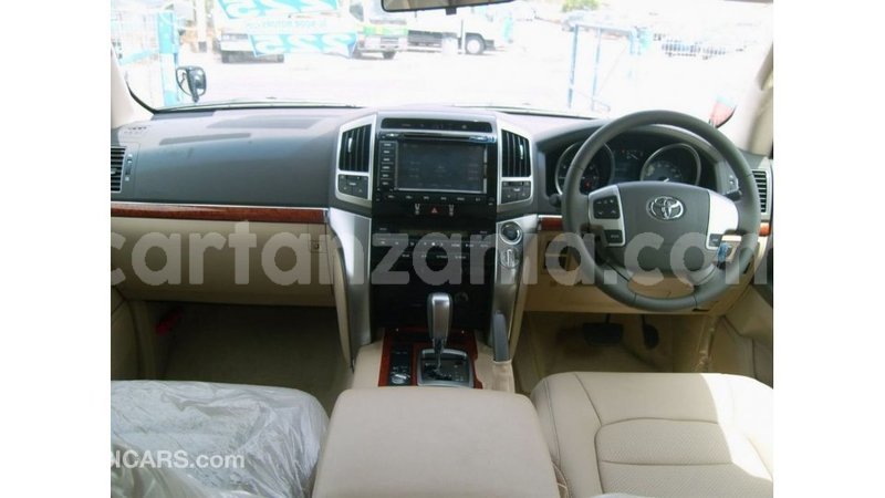 Big with watermark toyota land cruiser arusha import dubai 8765