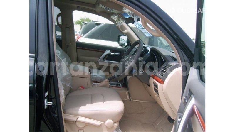 Big with watermark toyota land cruiser arusha import dubai 8765