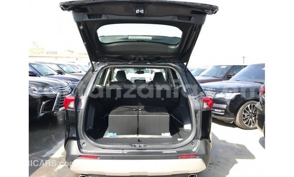Nunua Imported Toyota 4Runner Nyeusi Gari ndani ya Import - Dubai nchini Arusha Nunua Imported Toyota 4Runner Nyeusi Gari ndani ya Import - Dubai nchini Arusha