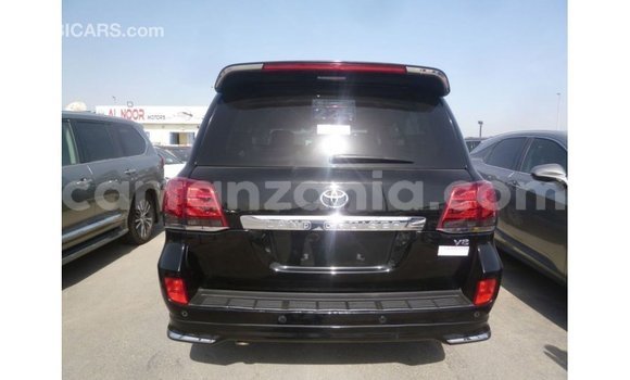 Buy Import Toyota Land Cruiser Black Car in Import - Dubai in Arusha Buy Import Toyota Land Cruiser Black Car in Import - Dubai in Arusha