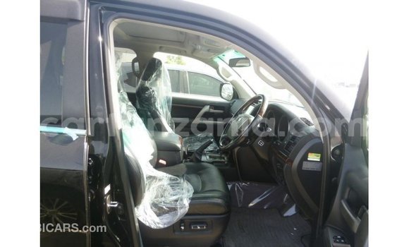 Buy Import Toyota Land Cruiser Black Car in Import - Dubai in Arusha Buy Import Toyota Land Cruiser Black Car in Import - Dubai in Arusha