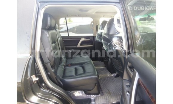 Buy Import Toyota Land Cruiser Black Car in Import - Dubai in Arusha Buy Import Toyota Land Cruiser Black Car in Import - Dubai in Arusha