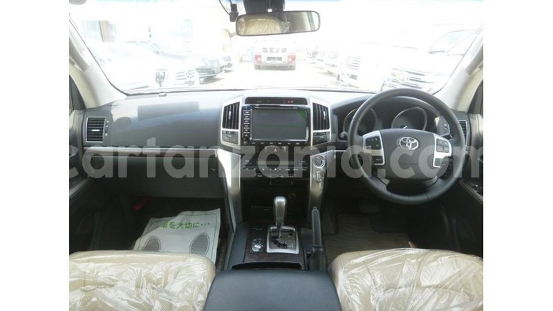 Big with watermark toyota land cruiser arusha import dubai 8769