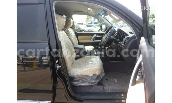 Nunua Imported Toyota Land Cruiser Nyeusi Gari ndani ya Import - Dubai nchini Arusha Nunua Imported Toyota Land Cruiser Nyeusi Gari ndani ya Import - Dubai nchini Arusha