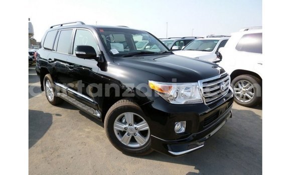 Buy Import Toyota Land Cruiser Black Car in Import - Dubai in Arusha Buy Import Toyota Land Cruiser Black Car in Import - Dubai in Arusha