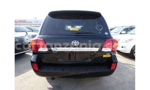 Buy Import Toyota Land Cruiser Black Car in Import - Dubai in Arusha Buy Import Toyota Land Cruiser Black Car in Import - Dubai in Arusha