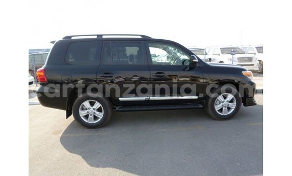 Buy Import Toyota Land Cruiser Black Car in Import - Dubai in Arusha Buy Import Toyota Land Cruiser Black Car in Import - Dubai in Arusha