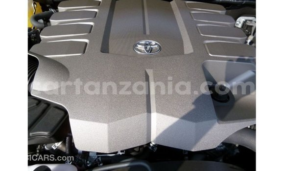 Buy Import Toyota Land Cruiser Black Car in Import - Dubai in Arusha Buy Import Toyota Land Cruiser Black Car in Import - Dubai in Arusha