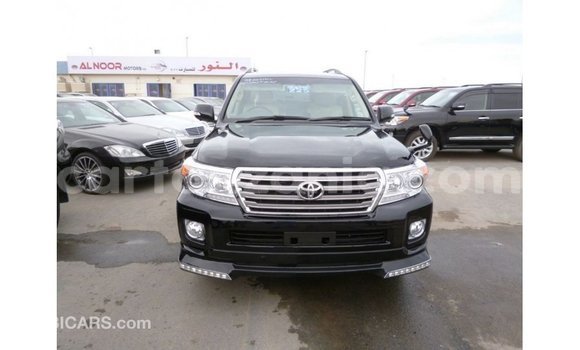 Nunua Imported Toyota Land Cruiser Nyeusi Gari ndani ya Import - Dubai nchini Arusha Nunua Imported Toyota Land Cruiser Nyeusi Gari ndani ya Import - Dubai nchini Arusha