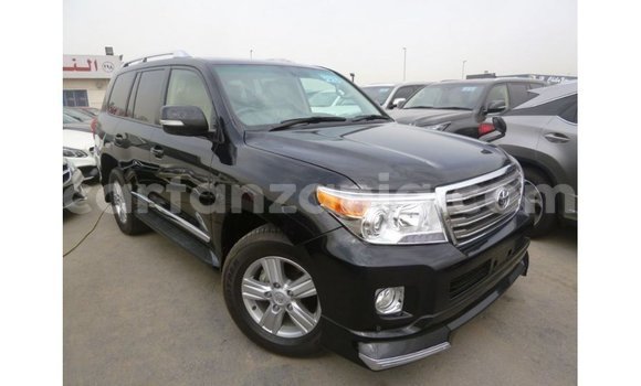 Nunua Imported Toyota Land Cruiser Nyeusi Gari ndani ya Import - Dubai nchini Arusha Nunua Imported Toyota Land Cruiser Nyeusi Gari ndani ya Import - Dubai nchini Arusha