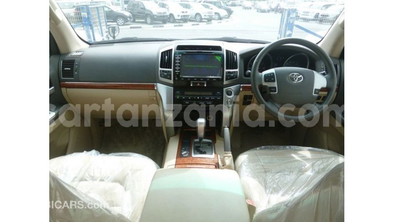 Big with watermark toyota land cruiser arusha import dubai 8772