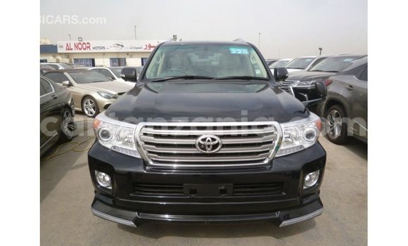 Nunua Imported Toyota Land Cruiser Nyeusi Gari ndani ya Import - Dubai nchini Arusha Nunua Imported Toyota Land Cruiser Nyeusi Gari ndani ya Import - Dubai nchini Arusha
