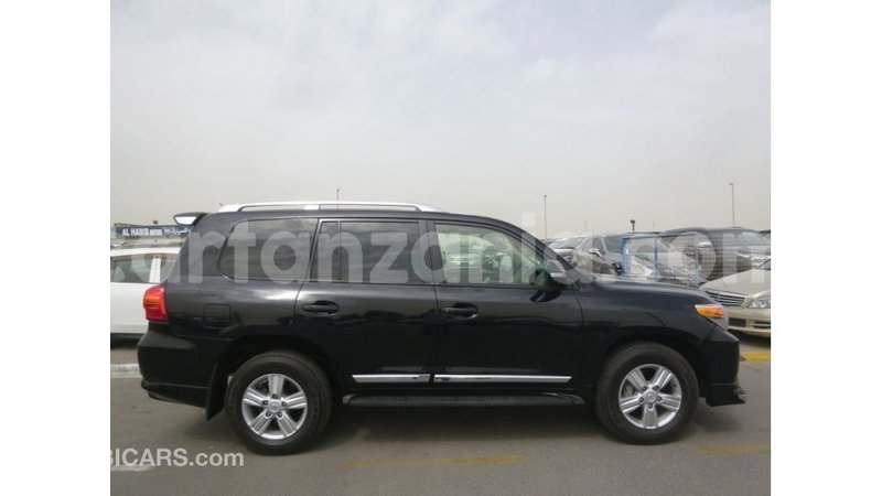 Big with watermark toyota land cruiser arusha import dubai 8772