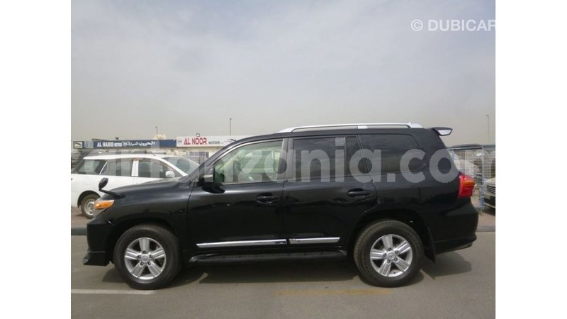 Big with watermark toyota land cruiser arusha import dubai 8772