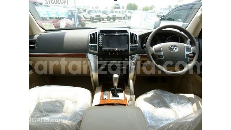 Big with watermark toyota land cruiser arusha import dubai 8773