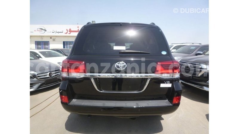 Big with watermark toyota land cruiser arusha import dubai 8774