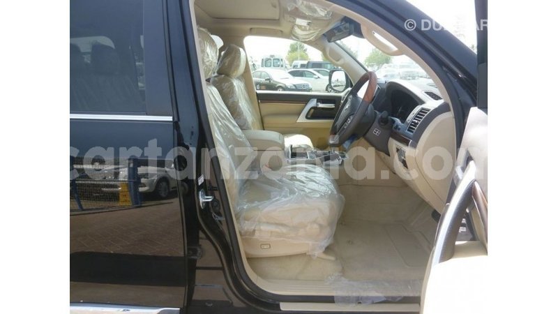 Big with watermark toyota land cruiser arusha import dubai 8774