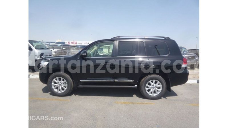 Big with watermark toyota land cruiser arusha import dubai 8774