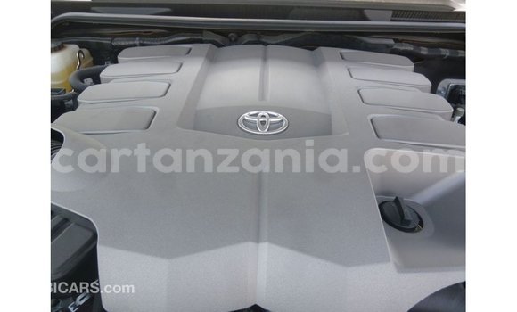 Buy Import Toyota Land Cruiser Black Car in Import - Dubai in Arusha Buy Import Toyota Land Cruiser Black Car in Import - Dubai in Arusha