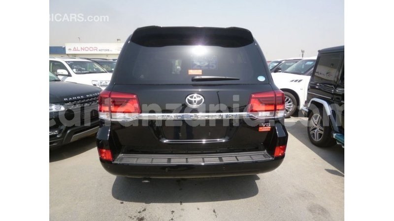 Big with watermark toyota land cruiser arusha import dubai 8775