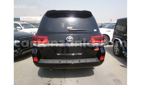 Buy Import Toyota Land Cruiser Black Car in Import - Dubai in Arusha Buy Import Toyota Land Cruiser Black Car in Import - Dubai in Arusha