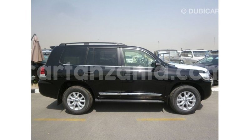 Big with watermark toyota land cruiser arusha import dubai 8775