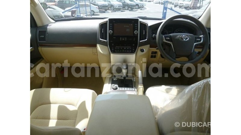 Big with watermark toyota land cruiser arusha import dubai 8776