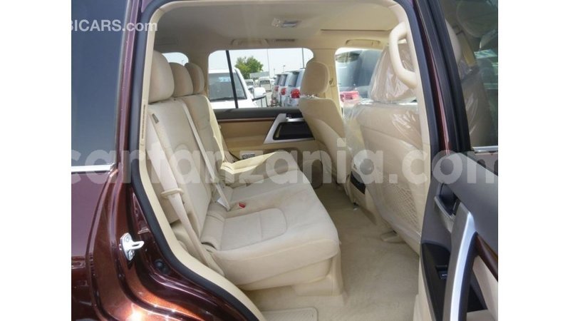 Big with watermark toyota land cruiser arusha import dubai 8776