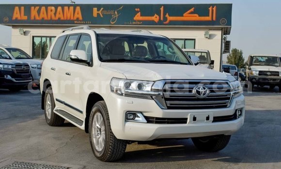Buy Import Toyota Land Cruiser White Car in Import - Dubai in Arusha Buy Import Toyota Land Cruiser White Car in Import - Dubai in Arusha