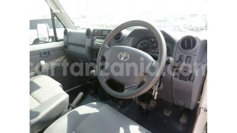 Big with watermark toyota land cruiser arusha import dubai 8784