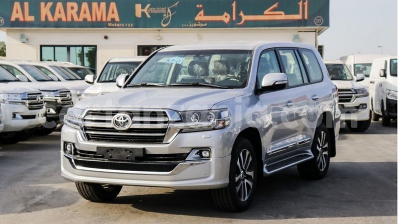Hire Toyota Land Cruiser V8 VXR - Dar es salaam Tanzania