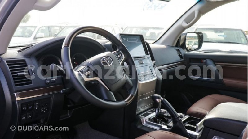 Big with watermark toyota land cruiser arusha import dubai 8786