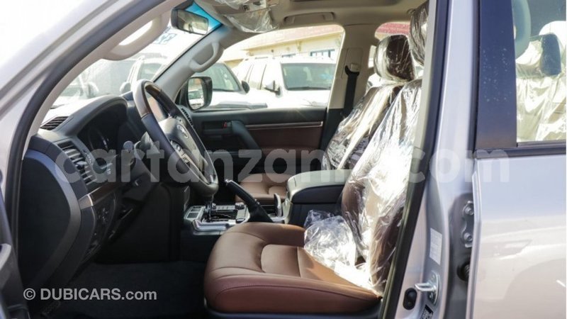 Big with watermark toyota land cruiser arusha import dubai 8786