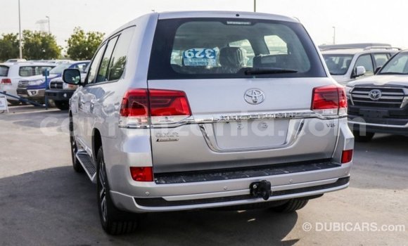 Buy Import Toyota Land Cruiser Other Car in Import - Dubai in Arusha Buy Import Toyota Land Cruiser Other Car in Import - Dubai in Arusha