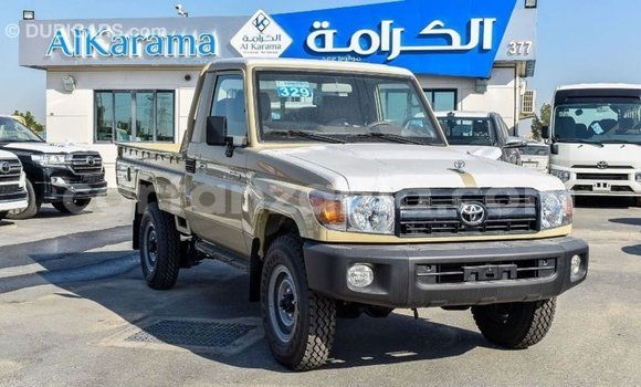 Buy Import Toyota Land Cruiser Beige Car in Import - Dubai in Arusha Buy Import Toyota Land Cruiser Beige Car in Import - Dubai in Arusha
